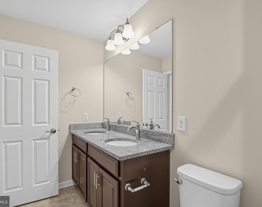 3947 Madden Way - Photo Thumbnail 21