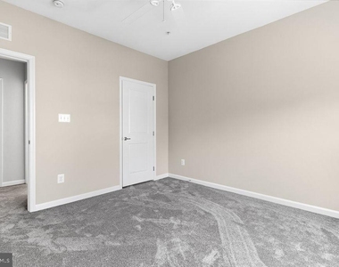 7420 Brunson Circle - Photo Thumbnail 19