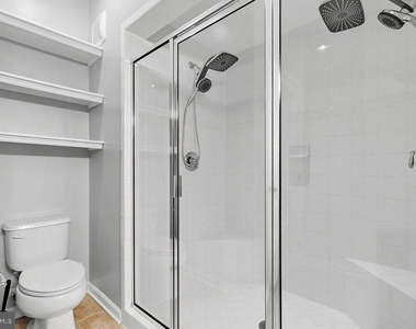7420 Brunson Circle - Photo Thumbnail 15
