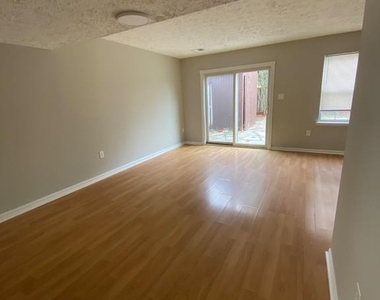 8626 Anna Court - Photo Thumbnail 4