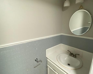 8626 Anna Court - Photo Thumbnail 10
