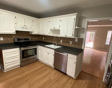 8626 Anna Court - Photo Thumbnail 2