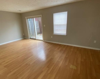 8626 Anna Court - Photo Thumbnail 7