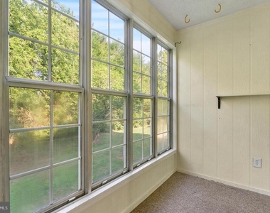 9240 Caspian Way - Photo Thumbnail 25