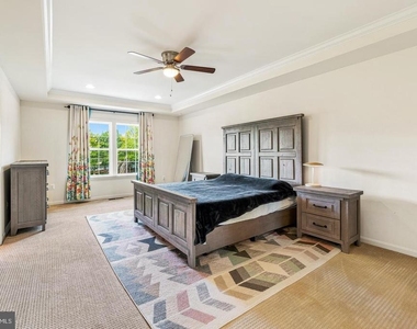 21521 Willow Breeze Square - Photo Thumbnail 15