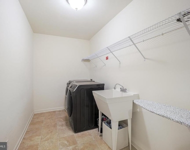 21521 Willow Breeze Square - Photo Thumbnail 21