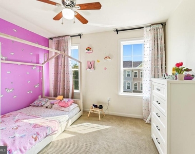 21521 Willow Breeze Square - Photo Thumbnail 19