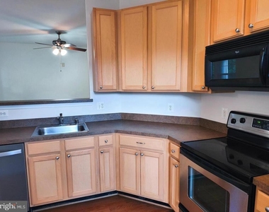42492 Mayflower Terrace - Photo Thumbnail 9