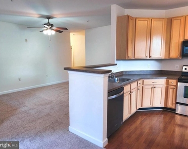 42492 Mayflower Terrace - Photo Thumbnail 10