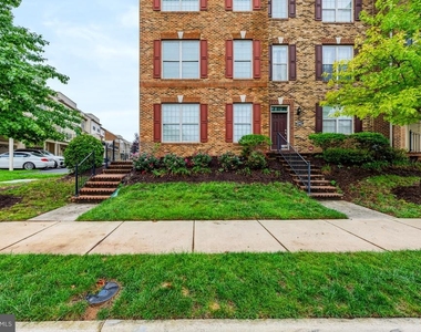 22603 Willington Square - Photo Thumbnail 2