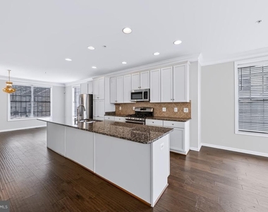 22603 Willington Square - Photo Thumbnail 7