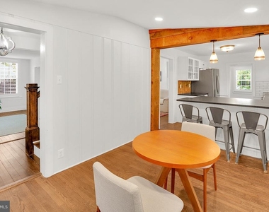 303 E Colonial Highway - Photo Thumbnail 15