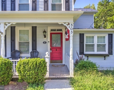 303 E Colonial Highway - Photo Thumbnail 36