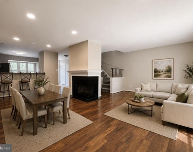 4037 Summer Hollow Court - Photo Thumbnail 5