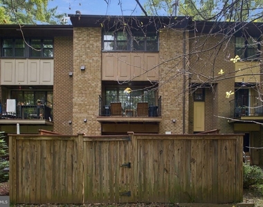 2042 Headlands Circle - Photo Thumbnail 19