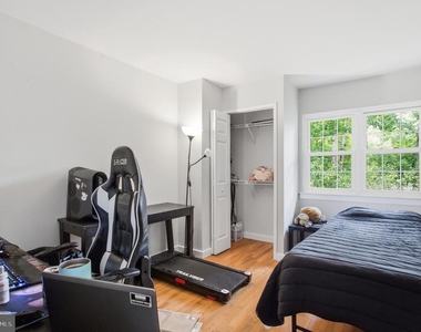 2042 Headlands Circle - Photo Thumbnail 9