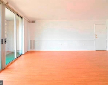 4345 Ivymount Court - Photo Thumbnail 14