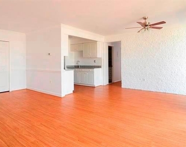 4345 Ivymount Court - Photo Thumbnail 12