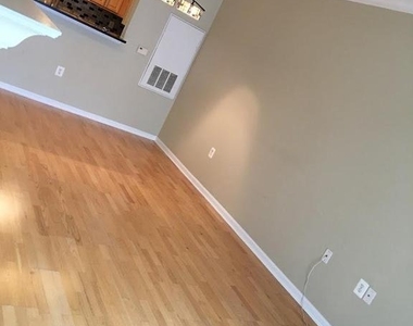 9490 Virginia Center Boulevard - Photo Thumbnail 3