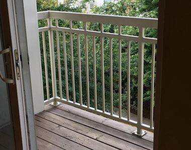 9490 Virginia Center Boulevard - Photo Thumbnail 5