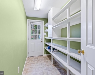 1432 Filene Court - Photo Thumbnail 29