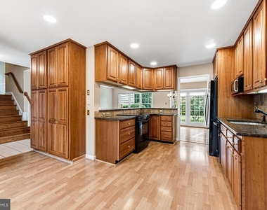 1432 Filene Court - Photo Thumbnail 9