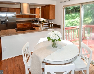 13985 Cabells Mill Drive - Photo Thumbnail 5