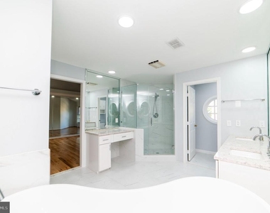 7704 Annandale Mains Court - Photo Thumbnail 33