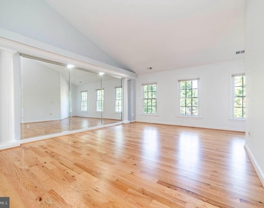 7704 Annandale Mains Court - Photo Thumbnail 27