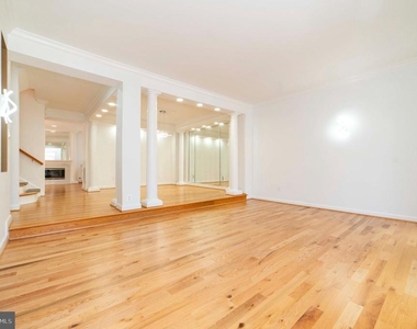 7704 Annandale Mains Court - Photo Thumbnail 9