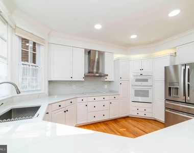 7704 Annandale Mains Court - Photo Thumbnail 13