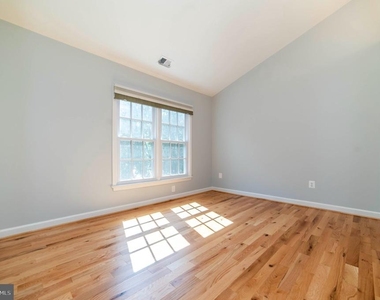 7704 Annandale Mains Court - Photo Thumbnail 35