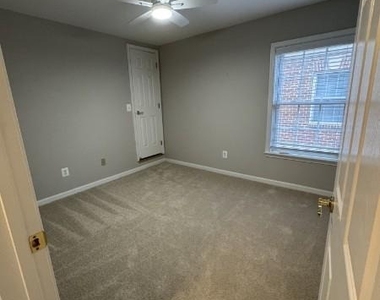 4619 Hummingbird Lane - Photo Thumbnail 18