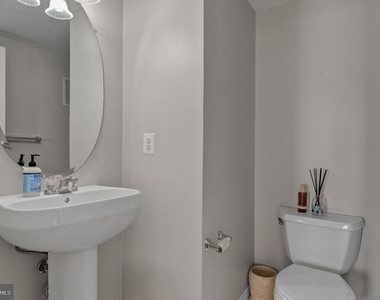 4619 Hummingbird Lane - Photo Thumbnail 15