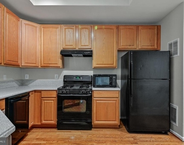 4619 Hummingbird Lane - Photo Thumbnail 11