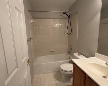 4619 Hummingbird Lane - Photo Thumbnail 16