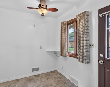 1920 Langley Ave Avenue - Photo Thumbnail 24