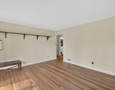 1920 Langley Ave Avenue - Photo Thumbnail 7