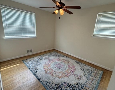 3720 Terrace Drive - Photo Thumbnail 10