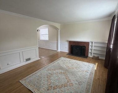 3720 Terrace Drive - Photo Thumbnail 2