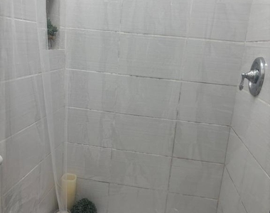 2308 Fairview Terrace - Photo Thumbnail 43