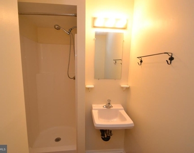 7985 Tyson Oaks Circle - Photo Thumbnail 25