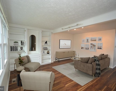 7985 Tyson Oaks Circle - Photo Thumbnail 2