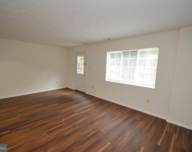 7985 Tyson Oaks Circle - Photo Thumbnail 22