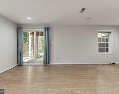 11748 Great Owl Circle - Photo Thumbnail 18