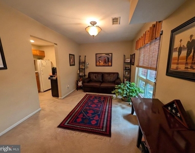 11821 Breton Court - Photo Thumbnail 2