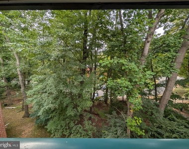 11821 Breton Court - Photo Thumbnail 12
