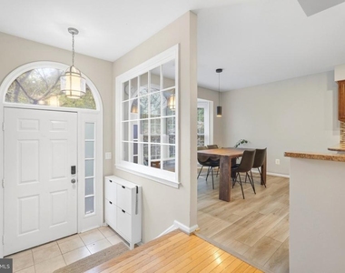 3968 Clares Court - Photo Thumbnail 7