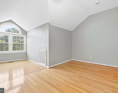 3968 Clares Court - Photo Thumbnail 38