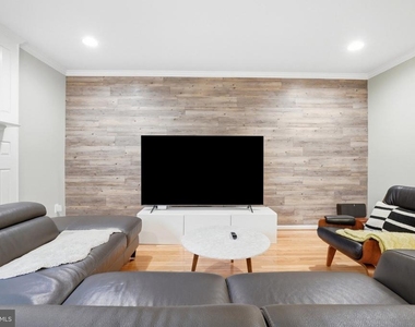 3968 Clares Court - Photo Thumbnail 19